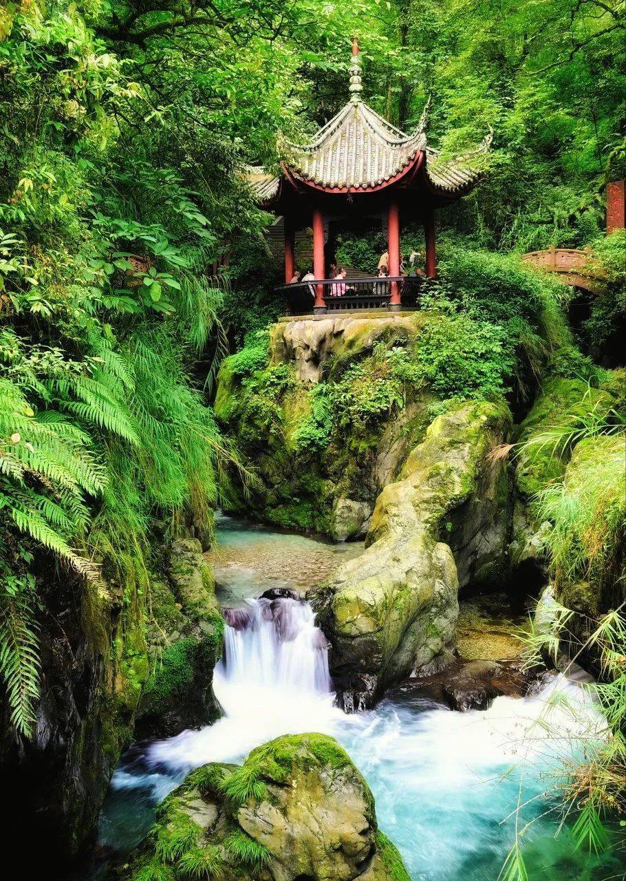 四川最佛系的城市,距离成都1小时,两大景区频登央视,美食比成都好吃数