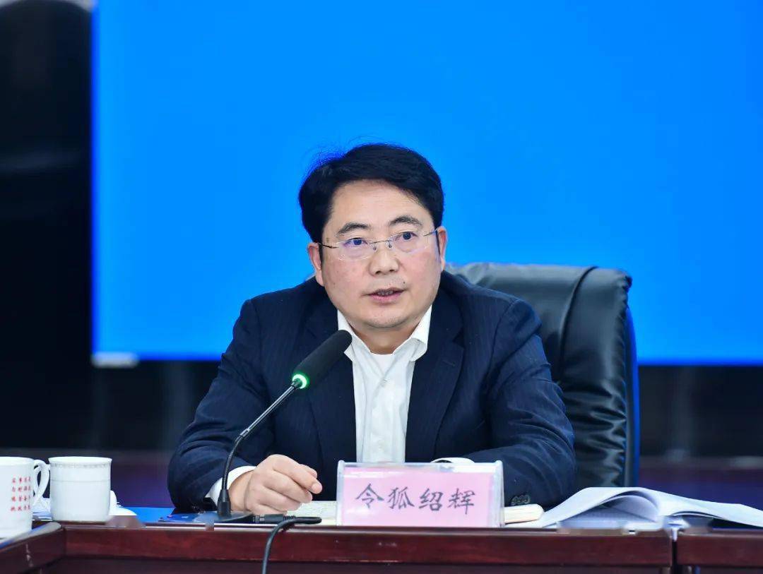 杨健表示,品牌建设"贵在精神",是一种创新意识,要把各项工作落实到