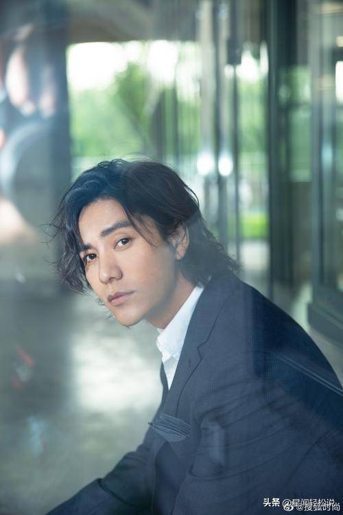 陈坤底气十足澄清双胞胎传闻,大儿子生母身份引发热议_陈尊佑_回应