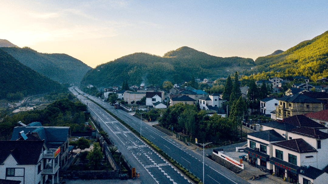 【2023低碳十景】余杭区百丈镇"碳管家"创新应用项目_竹林_进行_数据