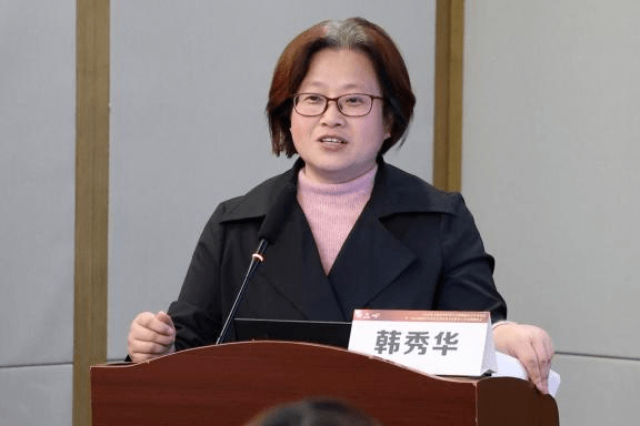 ",同济大学附属皮肤病医院王瑞平教授的"临床研究选题和研究实例分享"