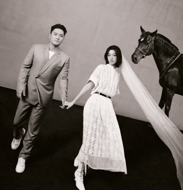 张艾嘉儿子结婚,设宴50桌众星云集,罕谈绑架风波:他很幸运_王令尘