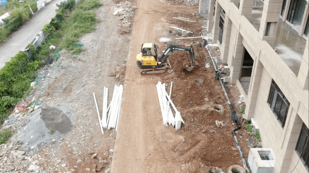 高凉路万山汇景东边建设工程扬尘污染问题,江城区人民检察院以《阳江