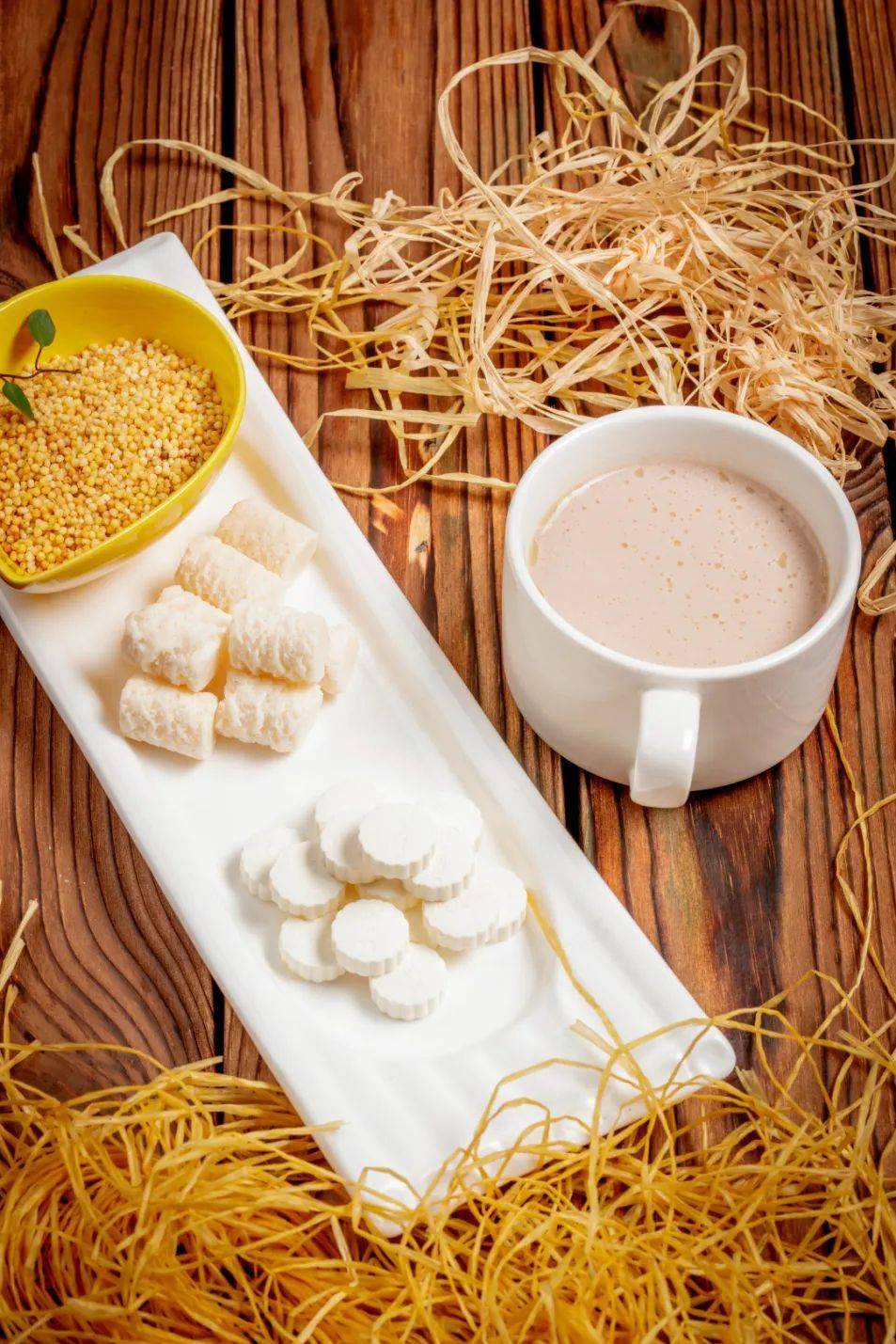 蒙古奶茶delicacy烤出的鸽子外焦里嫩,着色暗红,骨里透香,令人垂涎