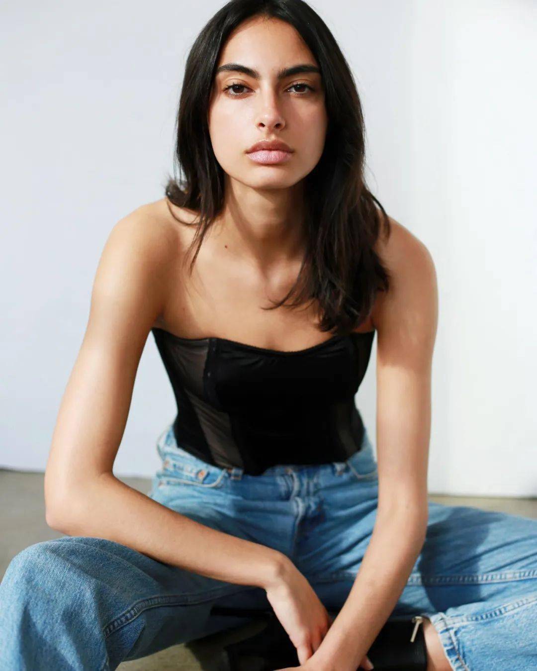 1510141119,这个沙特阿拉伯女模特真的杀疯了!