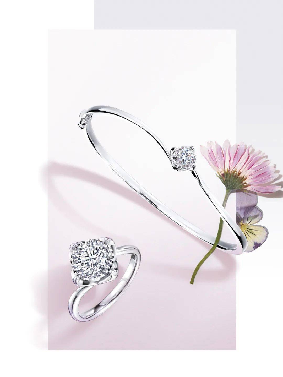 六福珠宝丨官宣 与全球代言人唐嫣 繁花放闪_钻石_时刻_白色