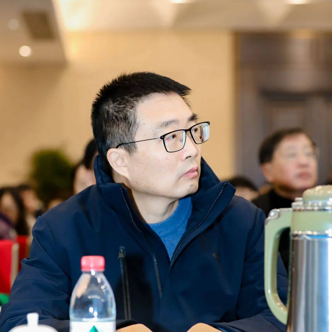 者施奠东,中国风景园林学会副理事长,北京林业大学副校长,教授李雄