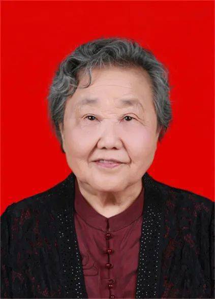 张淑珍,女,汉族,1937年4月生,中共党员,陕西省商南县原茶产业发展局