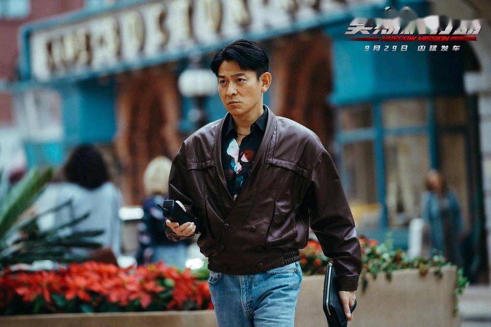 2023年谁是圈内"劳模"?_票房_张译_作品