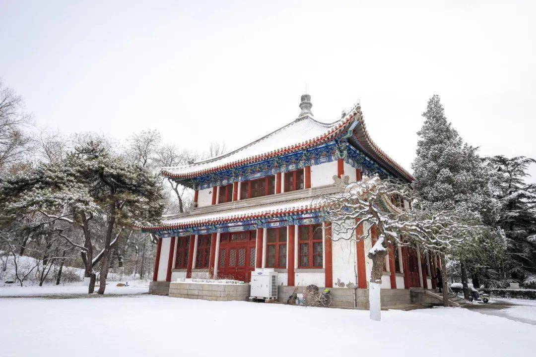 北大_星空_秦昊