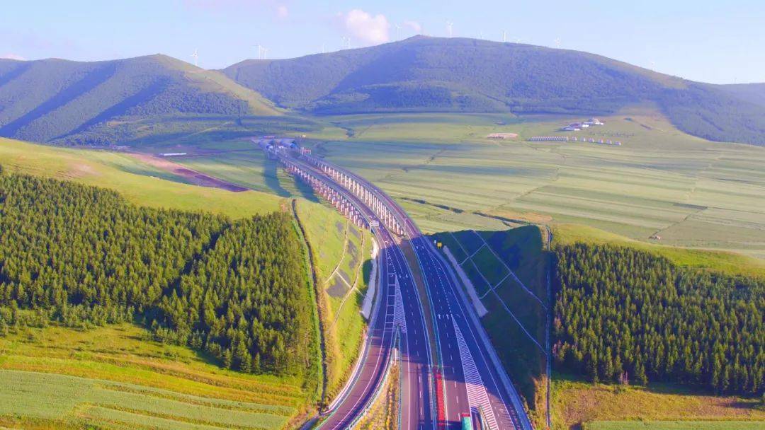 交通寻美 | 争创全省最美高速路,来看张承张家口分公司这条路的故事