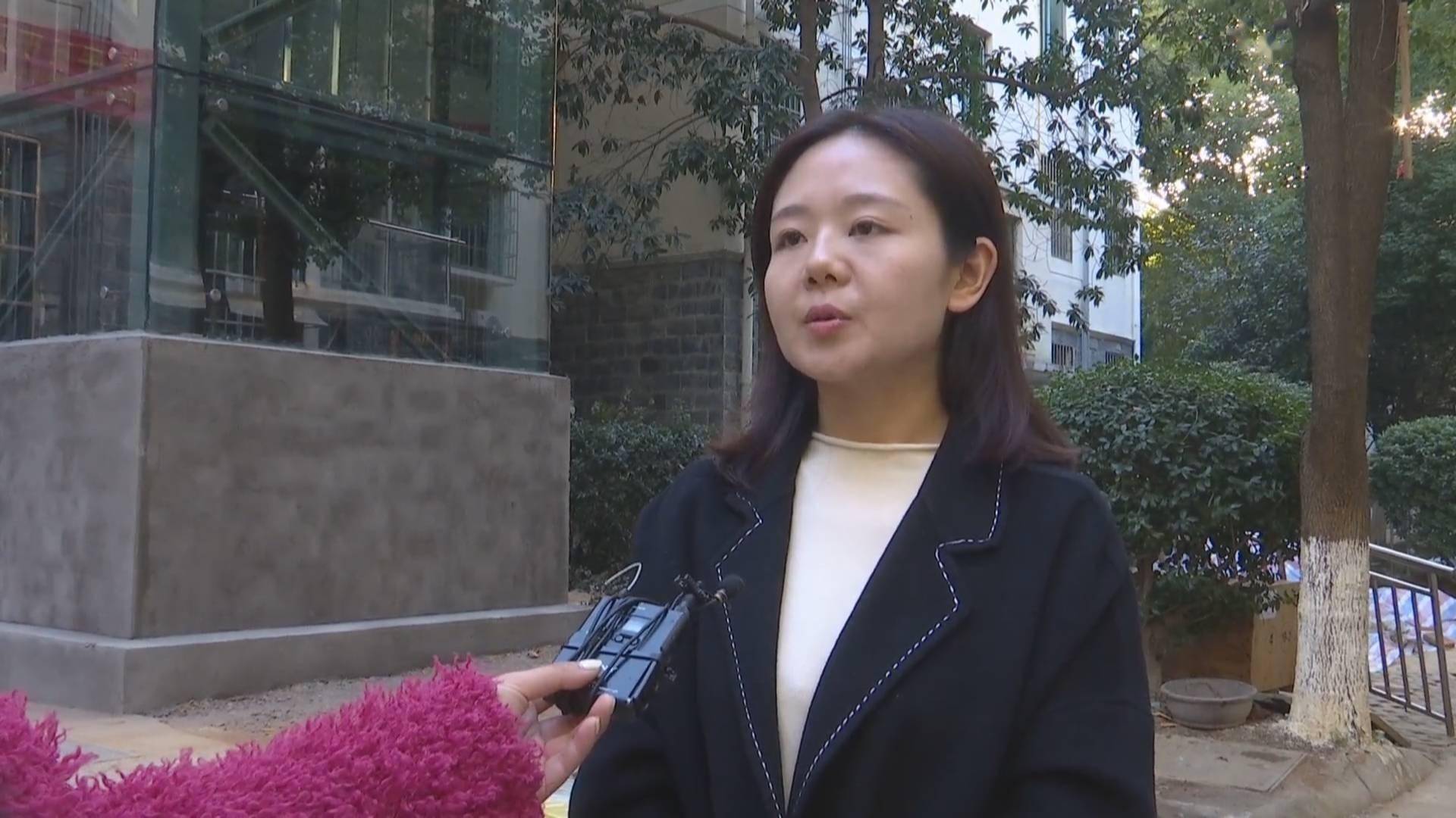 南昌县莲塘镇:老旧小区加装电梯 居民乐享便利生活_路社区_湖西_水乡