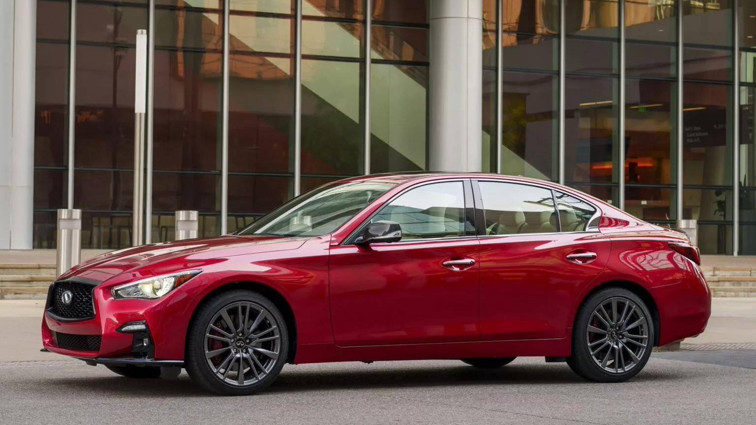     2024款英菲尼迪 Q50新车上市，标配3.0T V6发动机和后驱系统