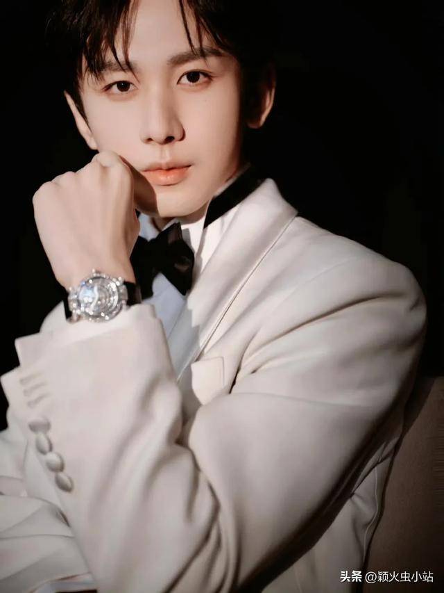 17娱乐瓜:成毅王一博唐嫣热巴杨紫李现张艺兴龚俊景甜王鹤棣_星光