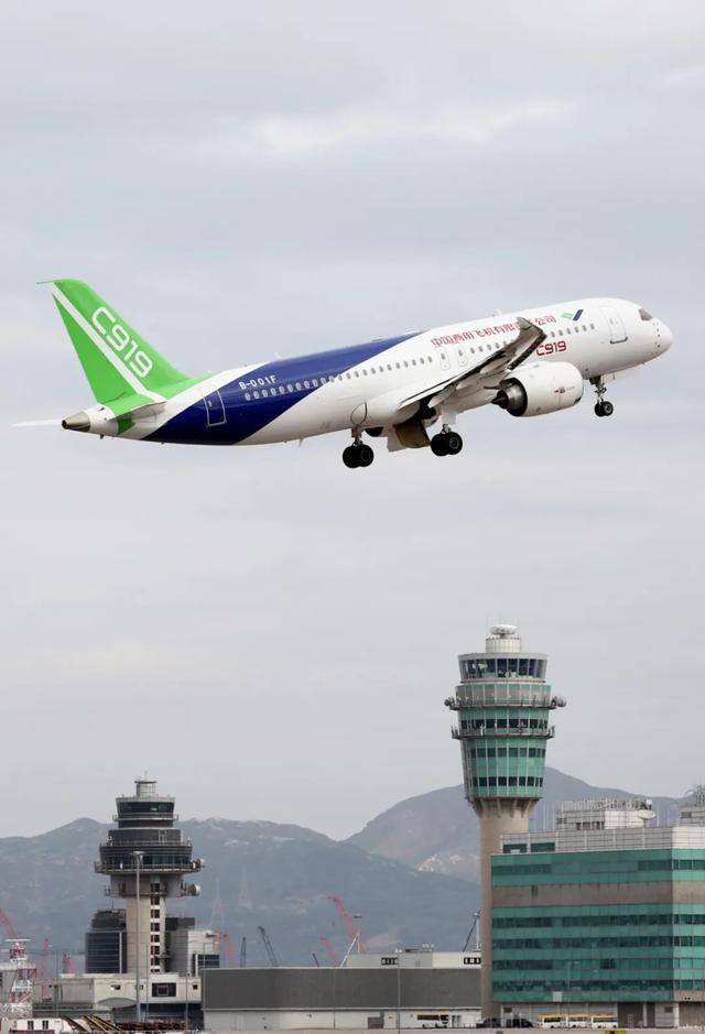 C919起飞降落图片