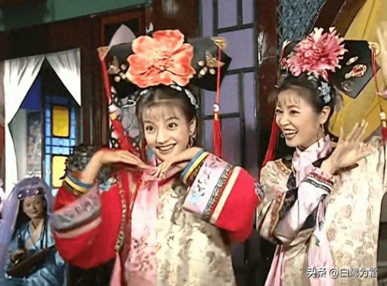 紫薇自诩比小燕子聪明,为何小燕子可以哄皇阿玛开心,她却不行?