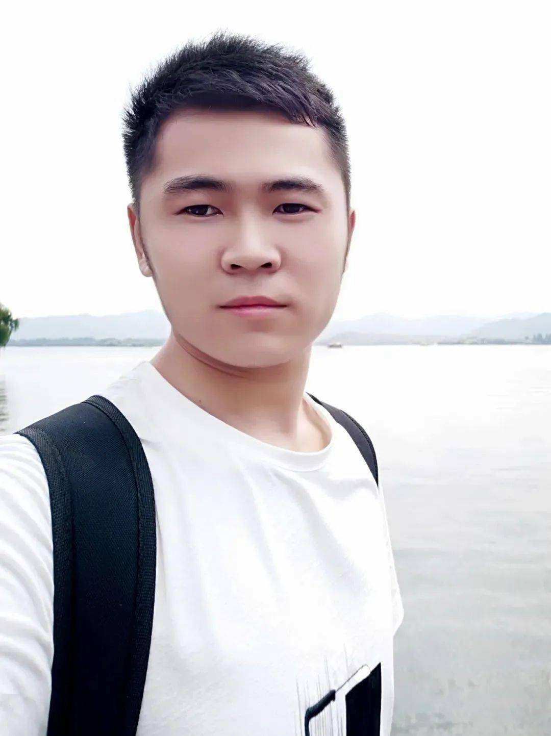 全国中青年山水50家,花鸟50家,人物50家