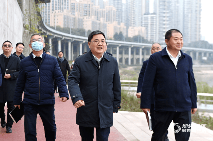 区委书记唐小平调研"两江四岸"治理提升嘉陵江岸线贯通工程沙坪坝段