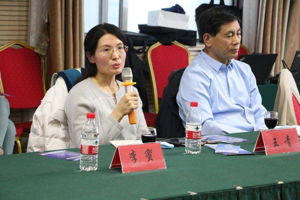 济南明水眼科医院侯杰主任带来《角膜基质透镜植入联合cxl治疗儿童