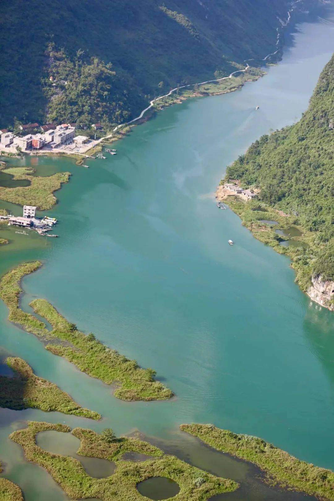 桂西北這條高速正式通車​,沿路這4座小城,藏著這麼多山水秘境……_