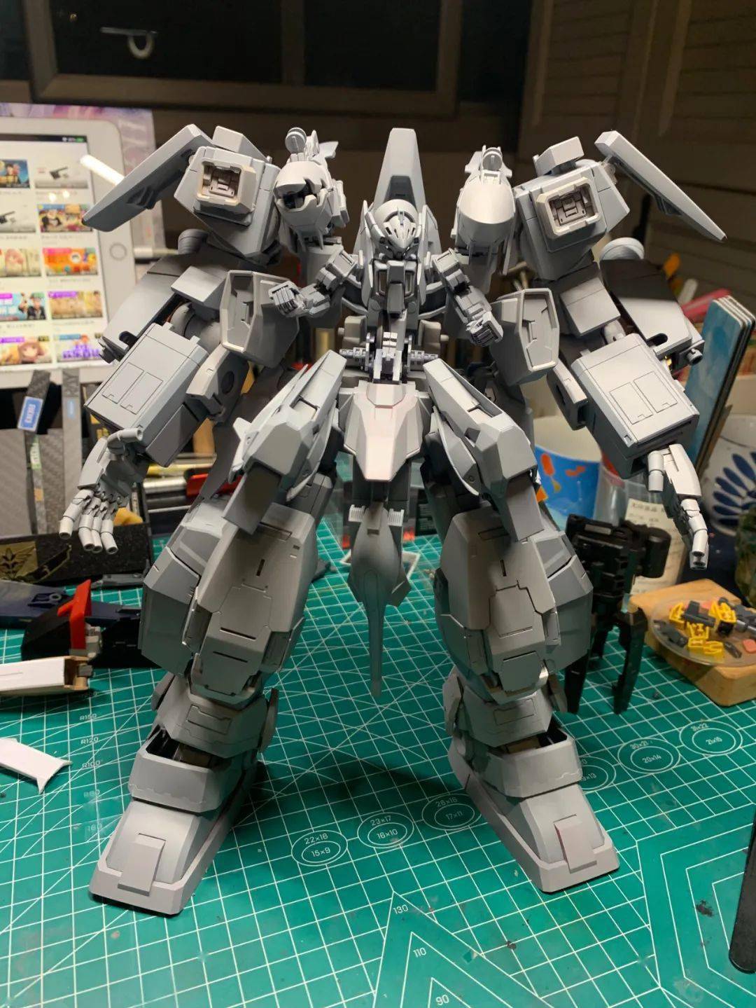 "吾身即为盾" 女王的骑士,tr6伍德沃特改造