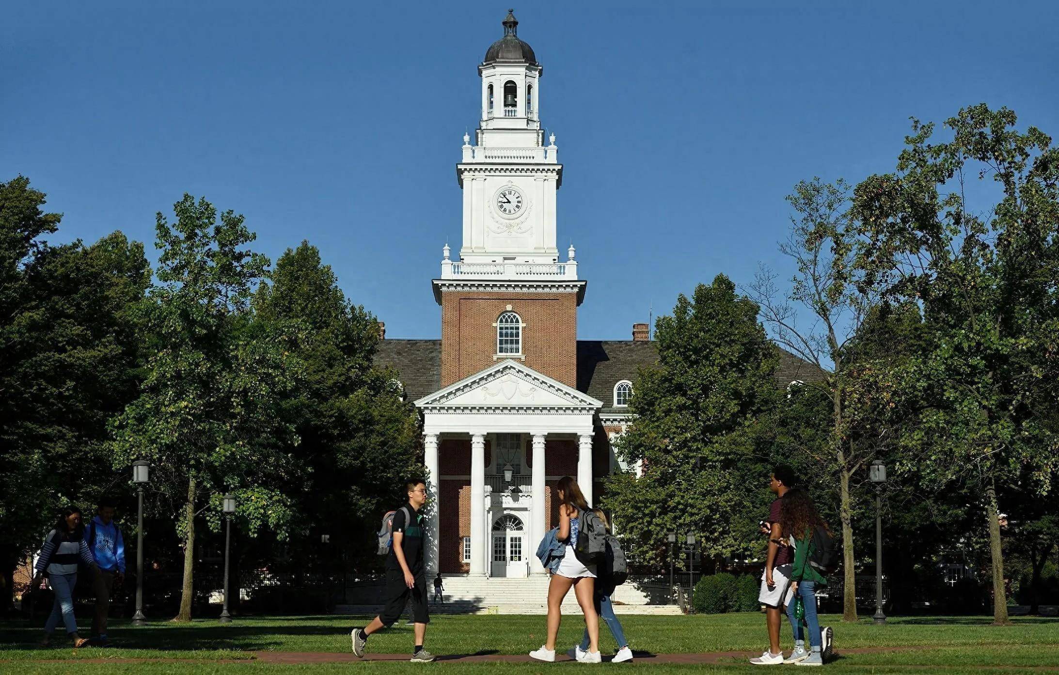 美国高校有史以来获得的最大15笔捐赠