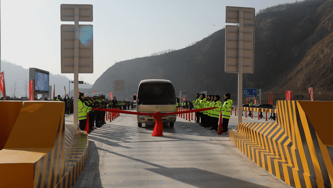 天庄高速公路庄浪至社棠段通车_清水_市政府_天水