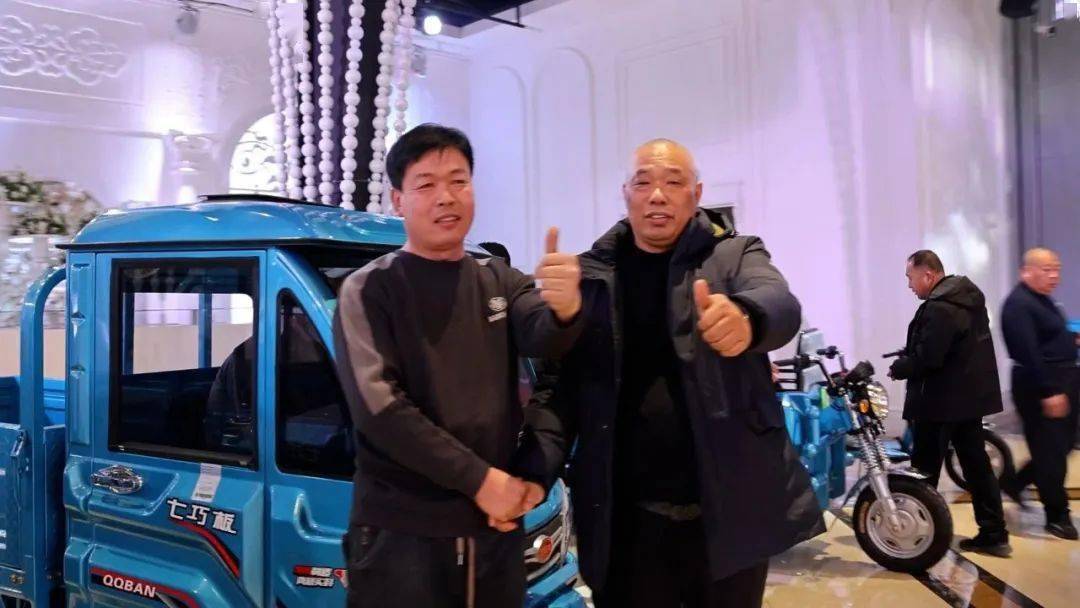 雅迪,绿驹,绿佳,爱玛,台铃,绿源,玉骑铃,小刀,新大洲,长江,金迅,银钢