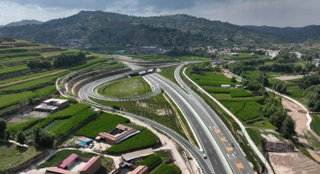 临洮(安家咀)至临夏公路建成通车