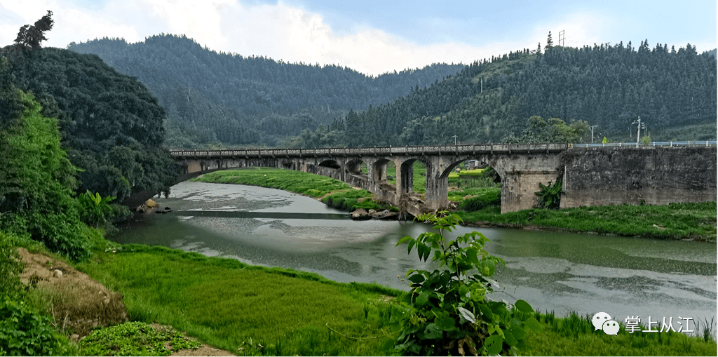 从江县丙妹镇长寨村宰戈桥,从一座危旧桥变成了大家的"安心桥"_施工