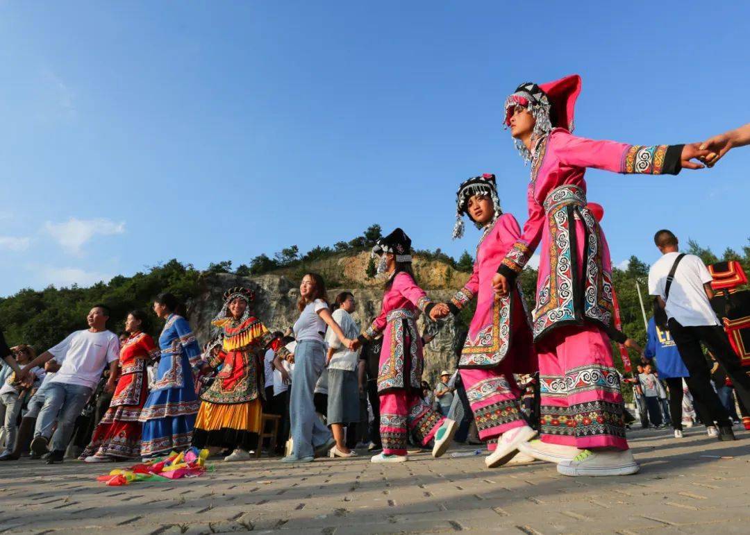 毕节这里还有._威宁_何欢_草海