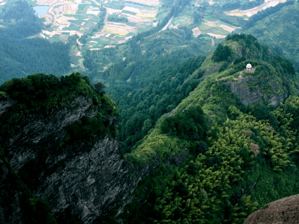 江浙滬這5座高峰等你攀登→_景區_紫金山_江郎山