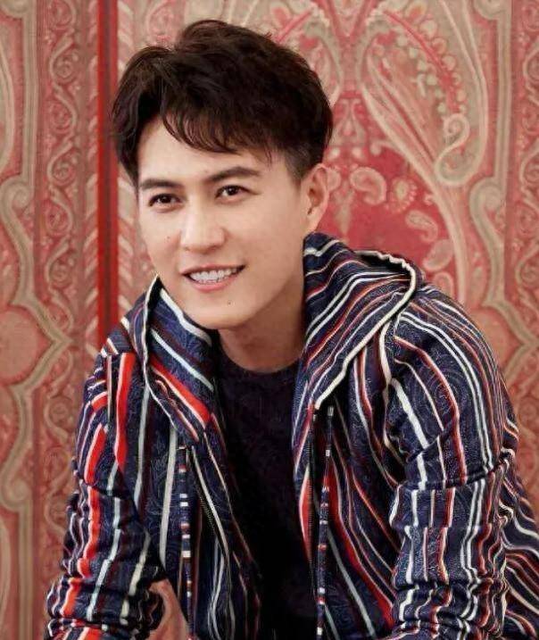 靳东算不算顶级美男子?