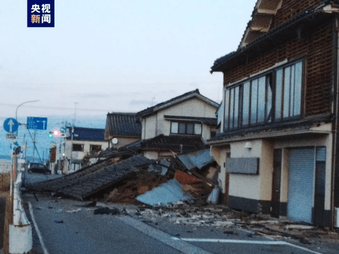 1日18時10分,日本氣象廳當地時間舉行緊急記者會,再次呼籲海嘯警報