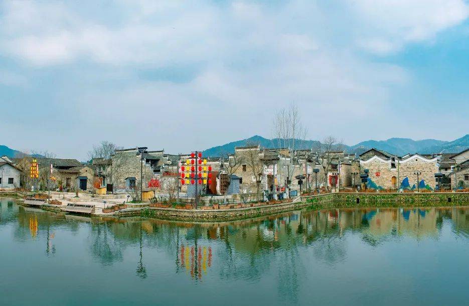 13879475588园区地址:乐安县万崇镇古樟湾周边景点情况:天宝生态园,流